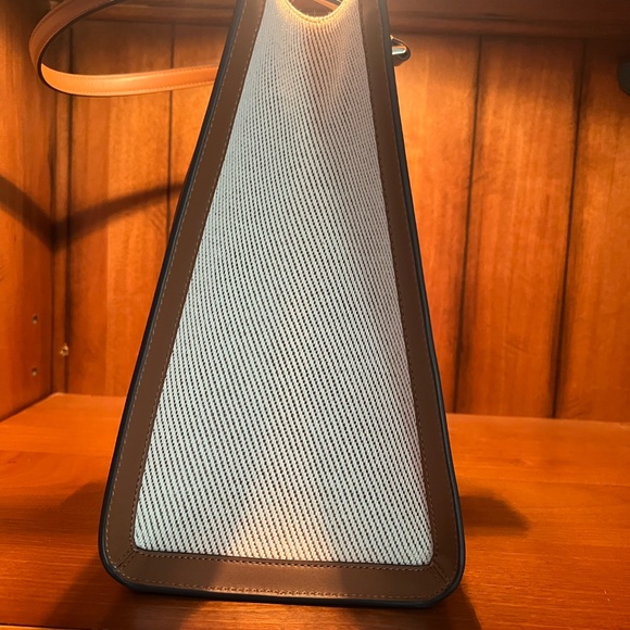 Kate Spade Hand Bag - Picture 2 of 6